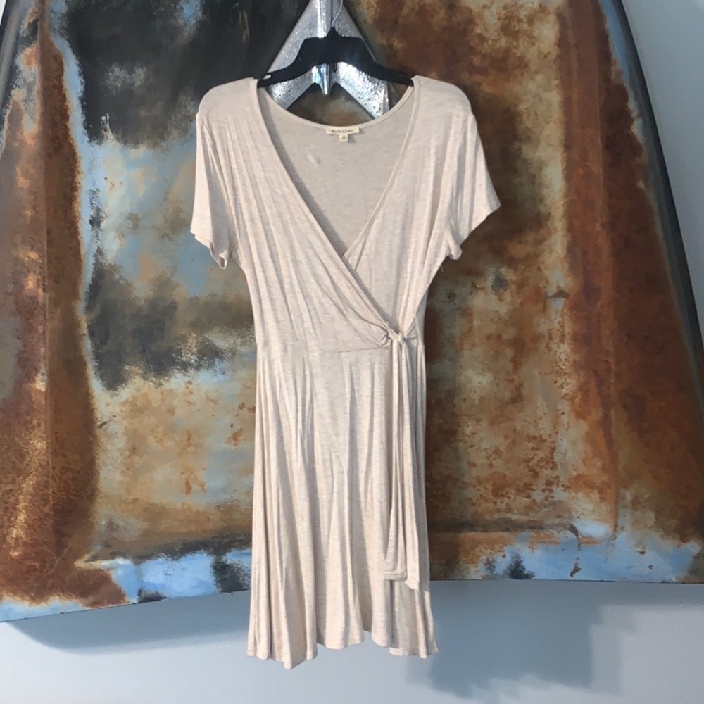 Tan/cream casual dress